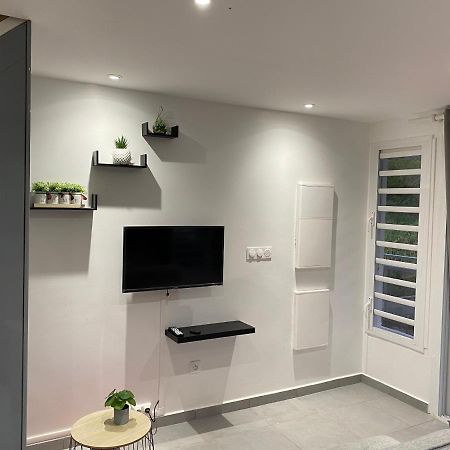 La Buena Vida Apartment ปวงต์-นัวร์ ภายนอก รูปภาพ