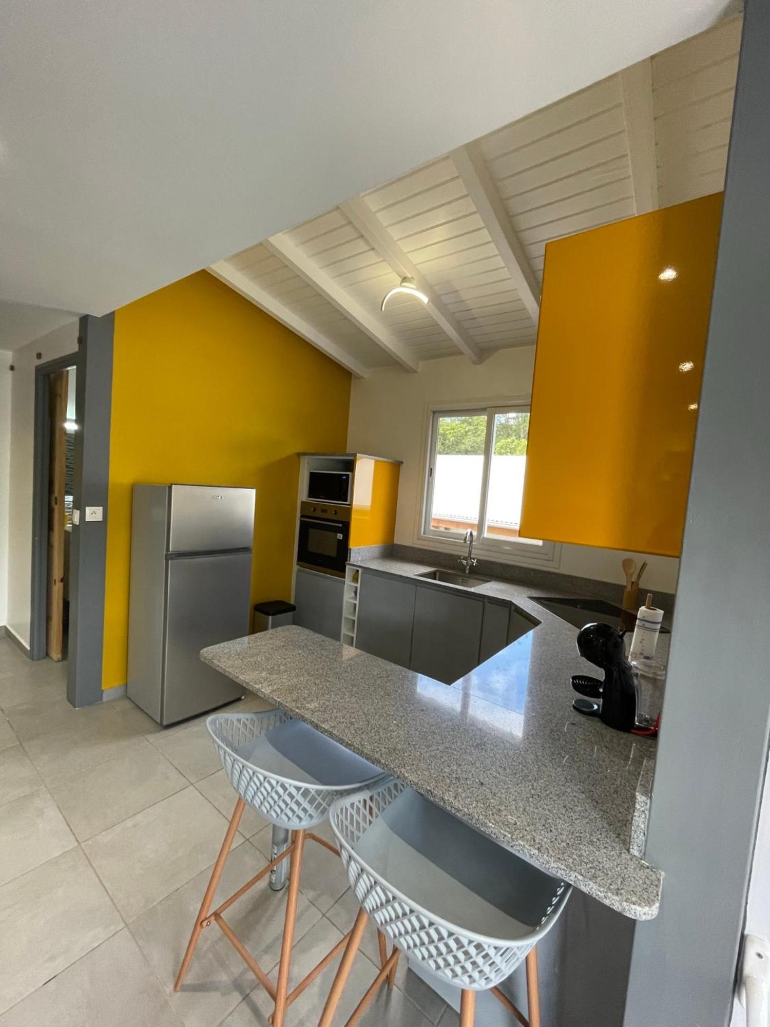 La Buena Vida Apartment ปวงต์-นัวร์ ภายนอก รูปภาพ